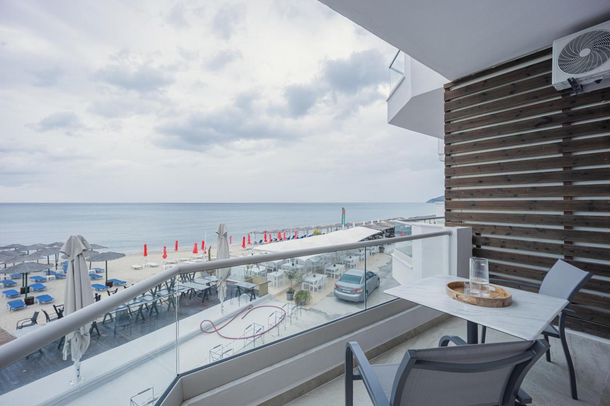 Anna Beach Suites Limenaria  Bagian luar foto